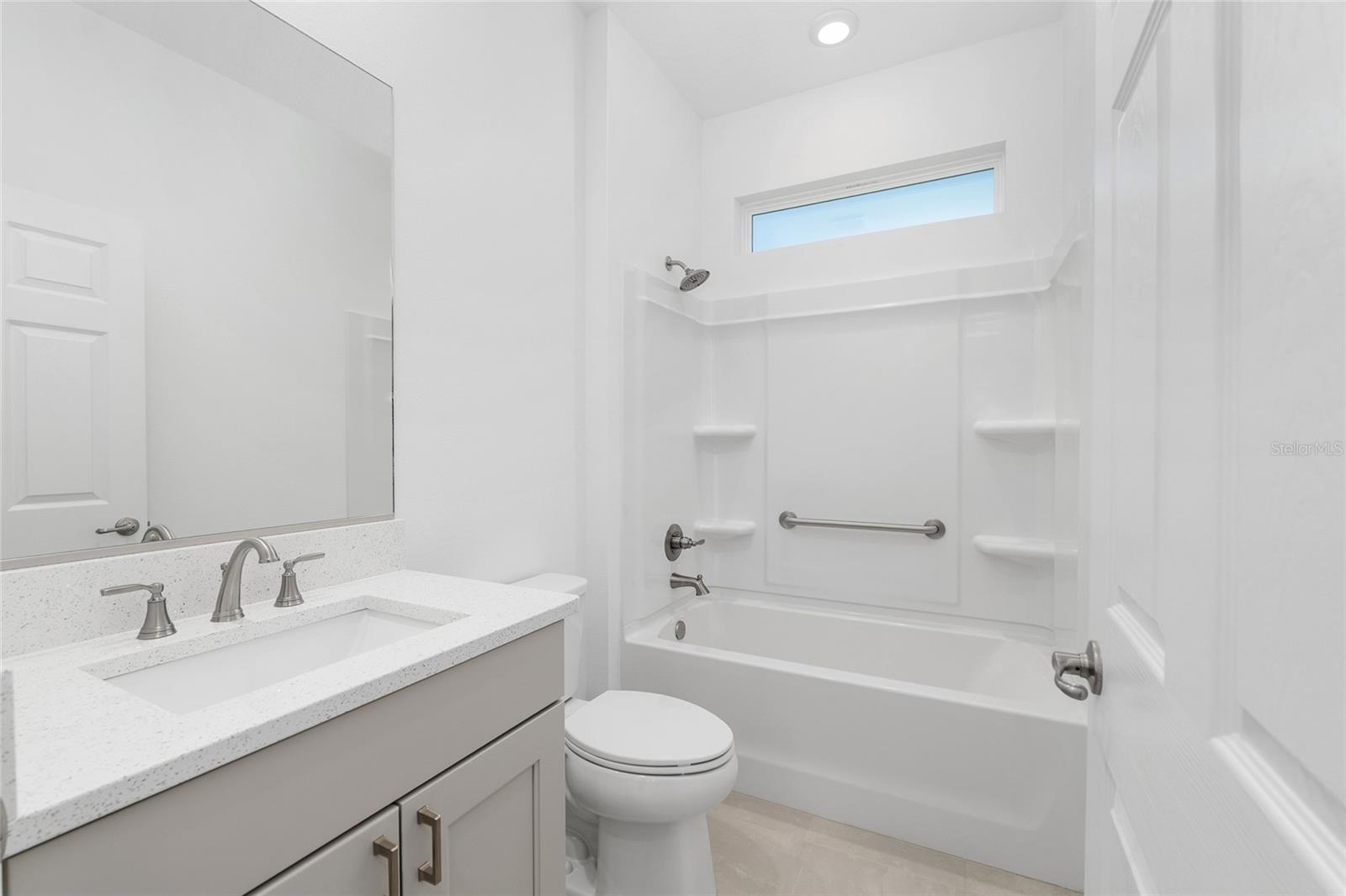 ON TOP OF THE WORLD - Residential