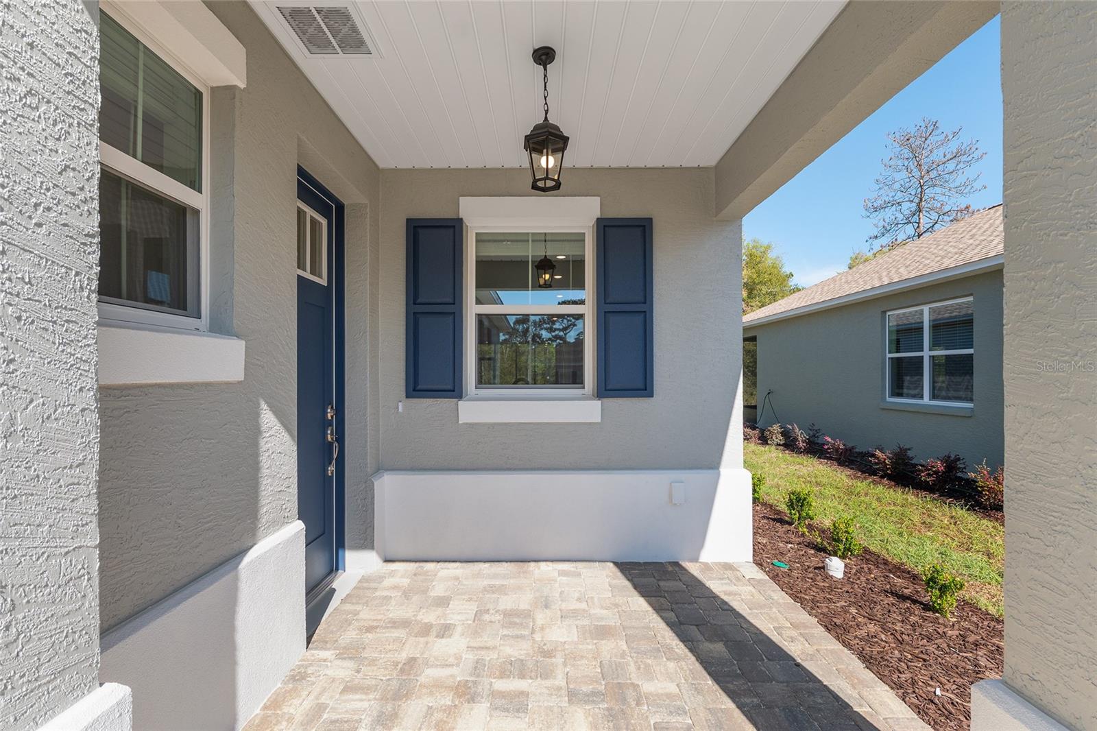 ON TOP OF THE WORLD - Residential