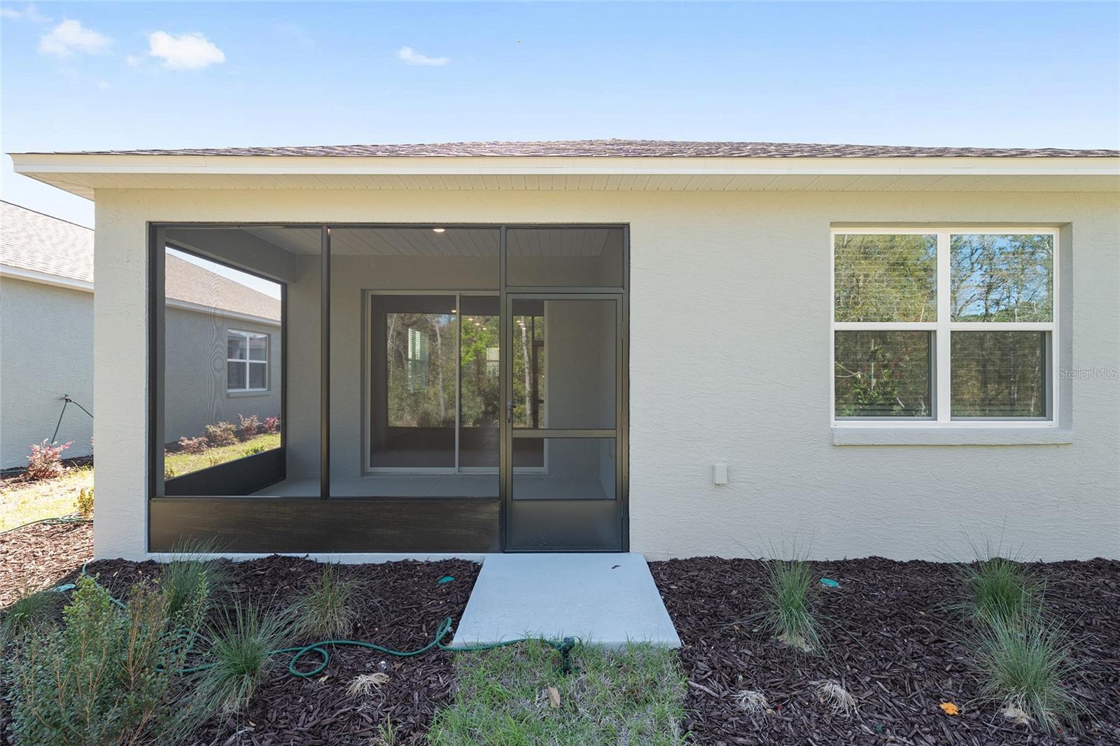 ON TOP OF THE WORLD - Residential