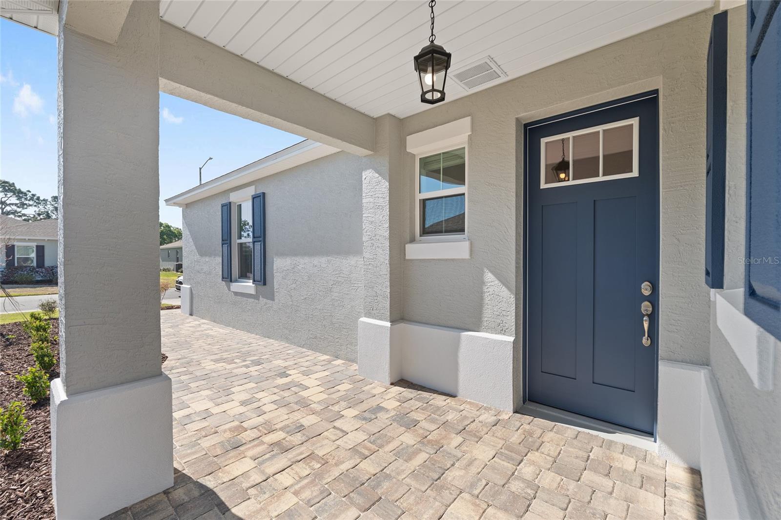 ON TOP OF THE WORLD - Residential