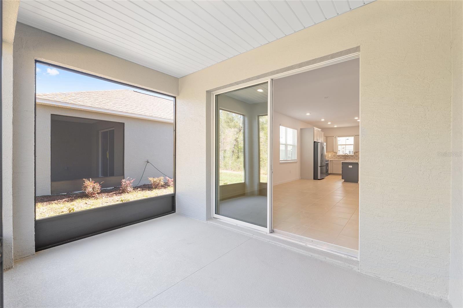 ON TOP OF THE WORLD - Residential