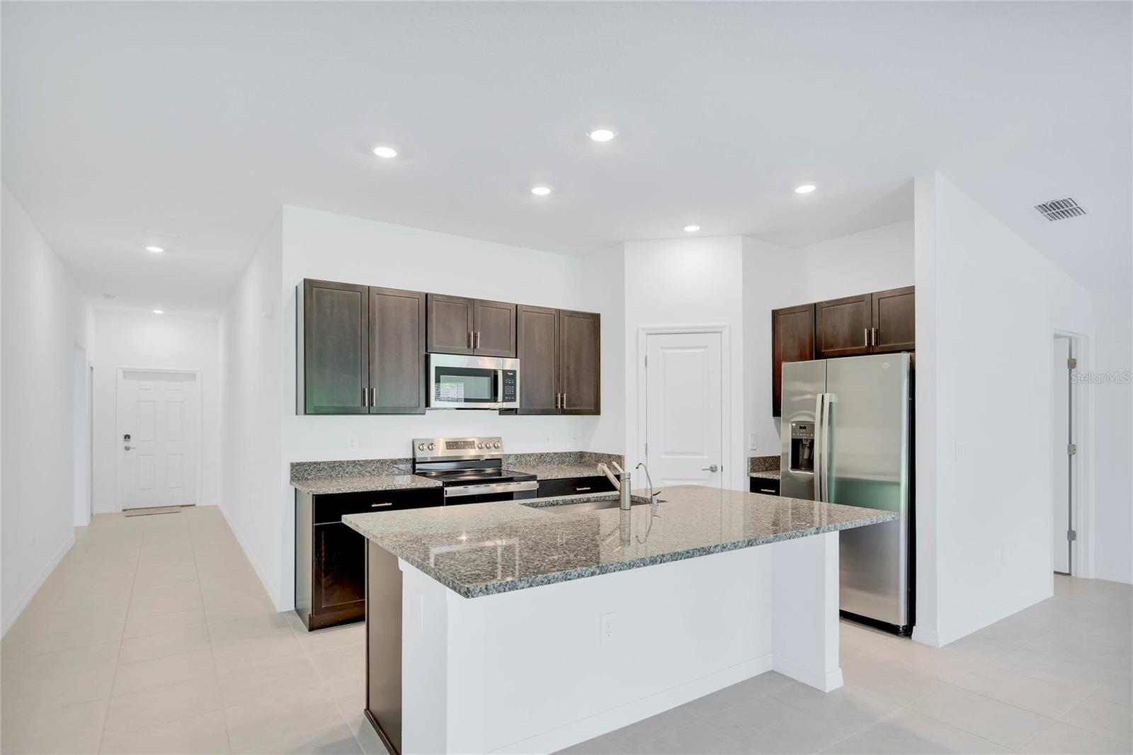 SADDLE CREEK - Residential Lease