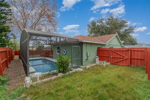 A home in APOPKA