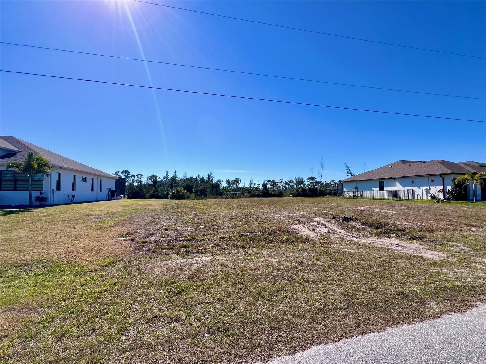 PORT CHARLOTTE SEC 94 01 STREP - Land