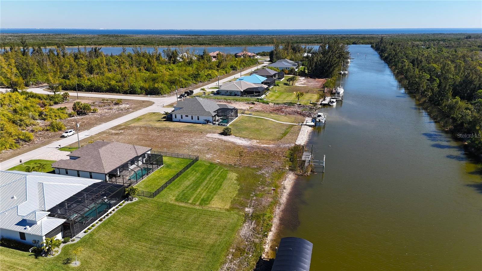 PORT CHARLOTTE SEC 94 01 STREP - Land