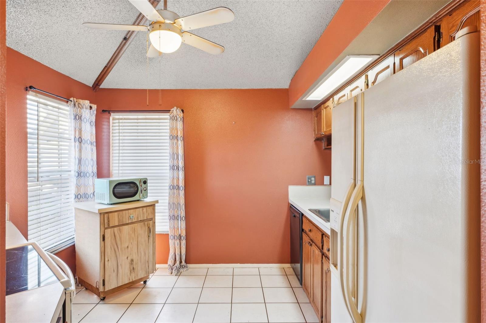 3741 APPLETON COURT