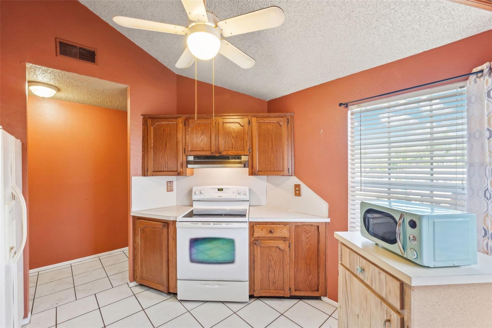 3741 APPLETON COURT