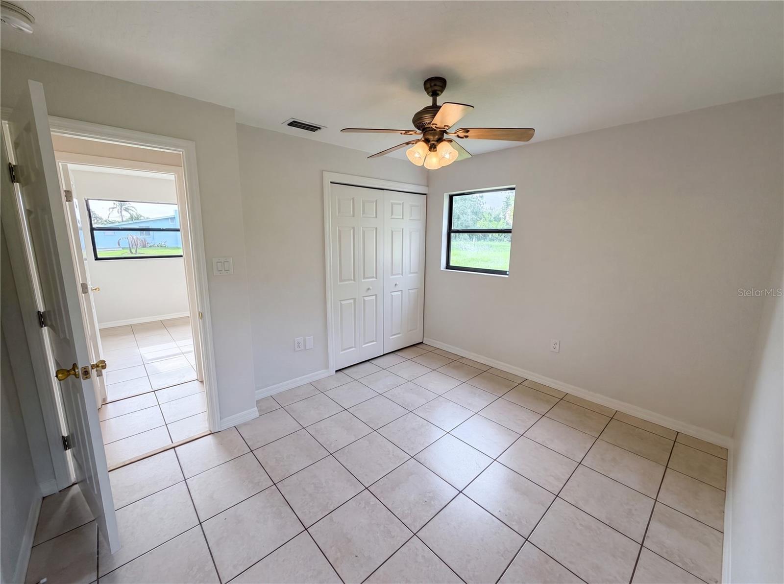 2535 STRATFORD DRIVE