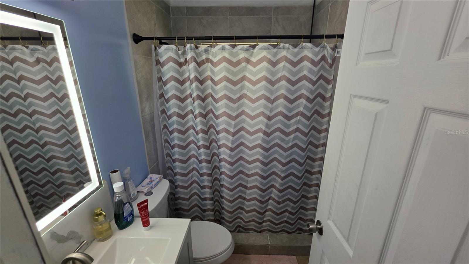 COUNTRY CLUB ESTATES RESUB PT - Residential