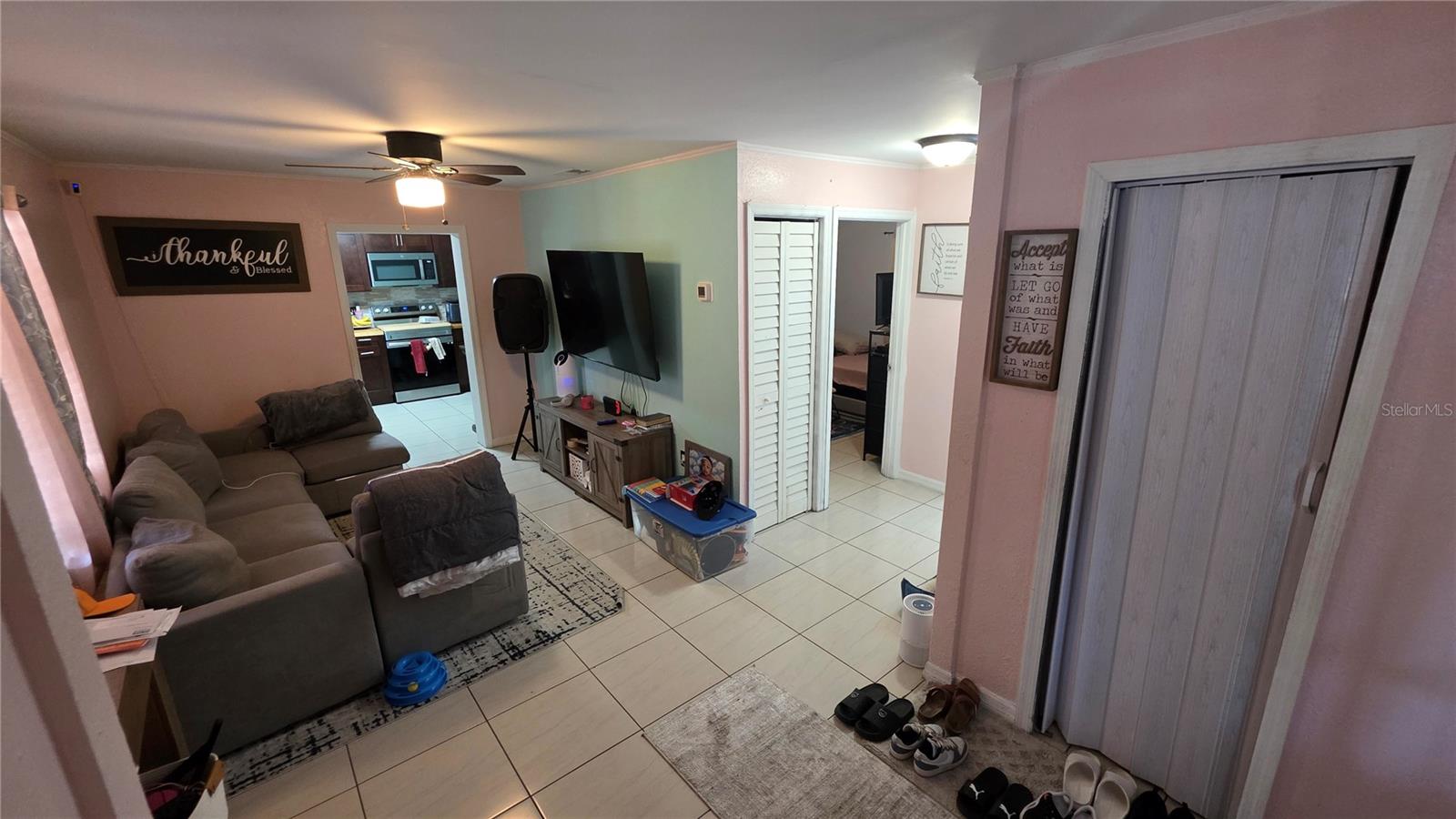 COUNTRY CLUB ESTATES RESUB PT - Residential