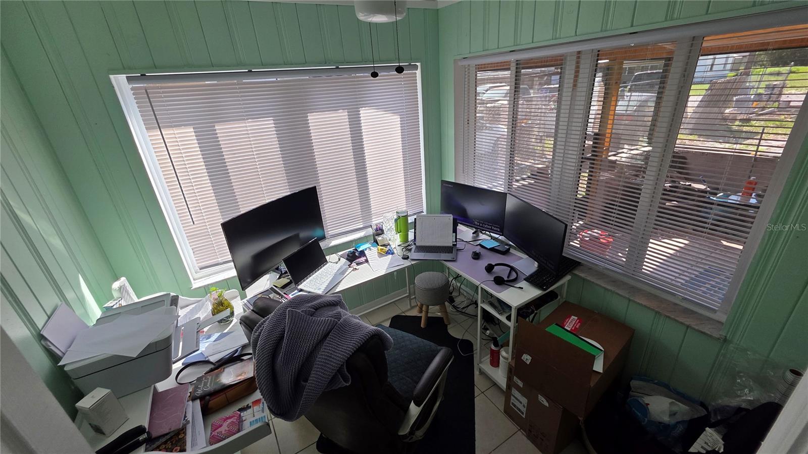 COUNTRY CLUB ESTATES RESUB PT - Residential