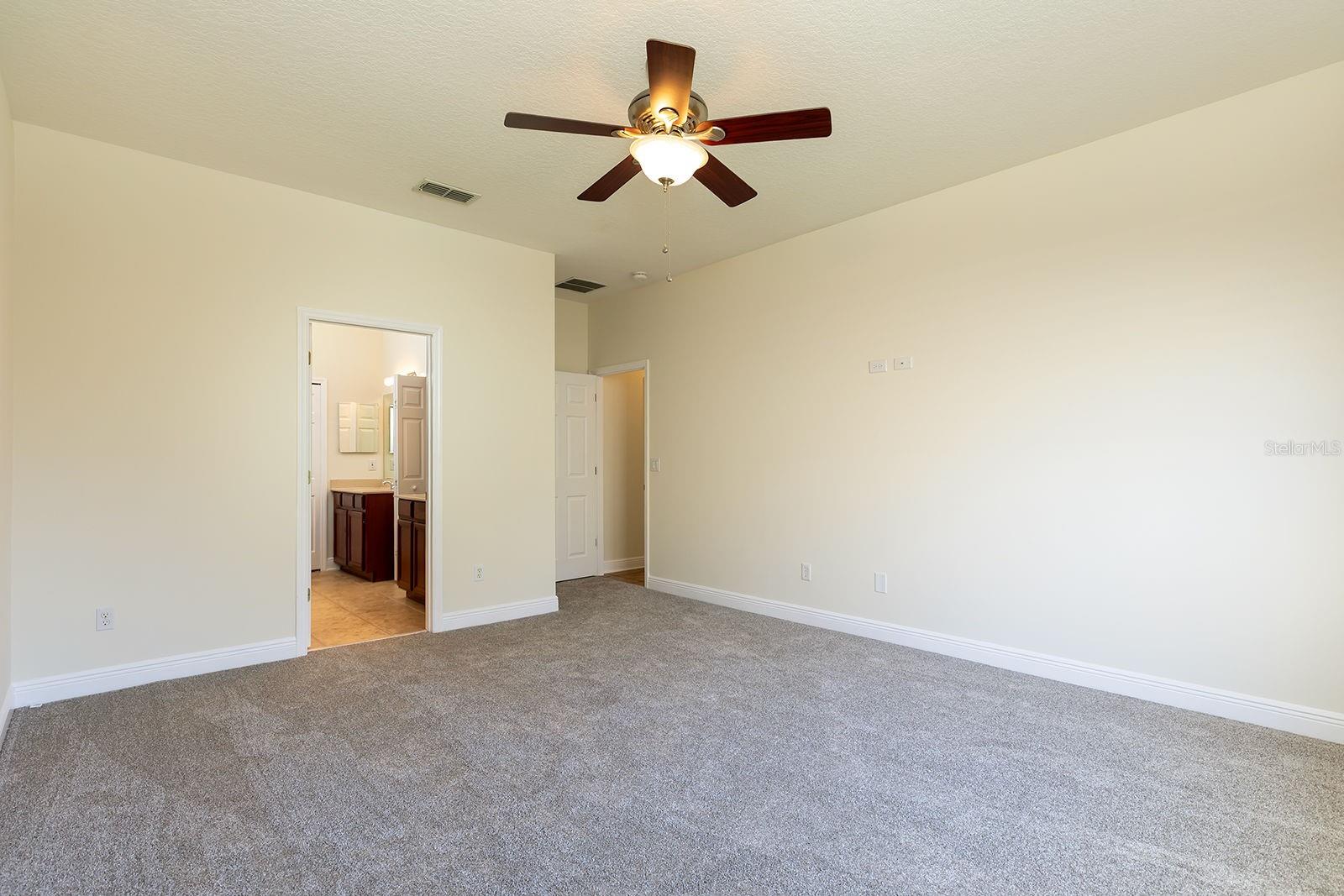 EDEN ISLE - Residential