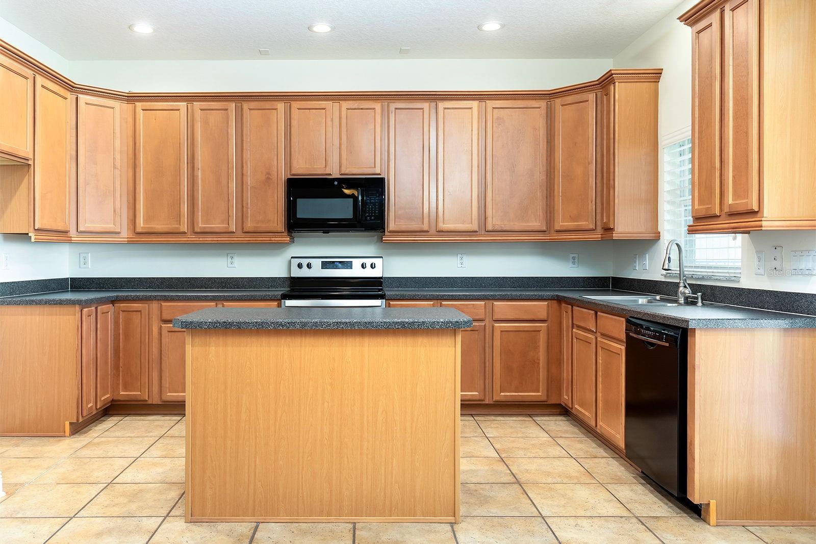 EDEN ISLE - Residential