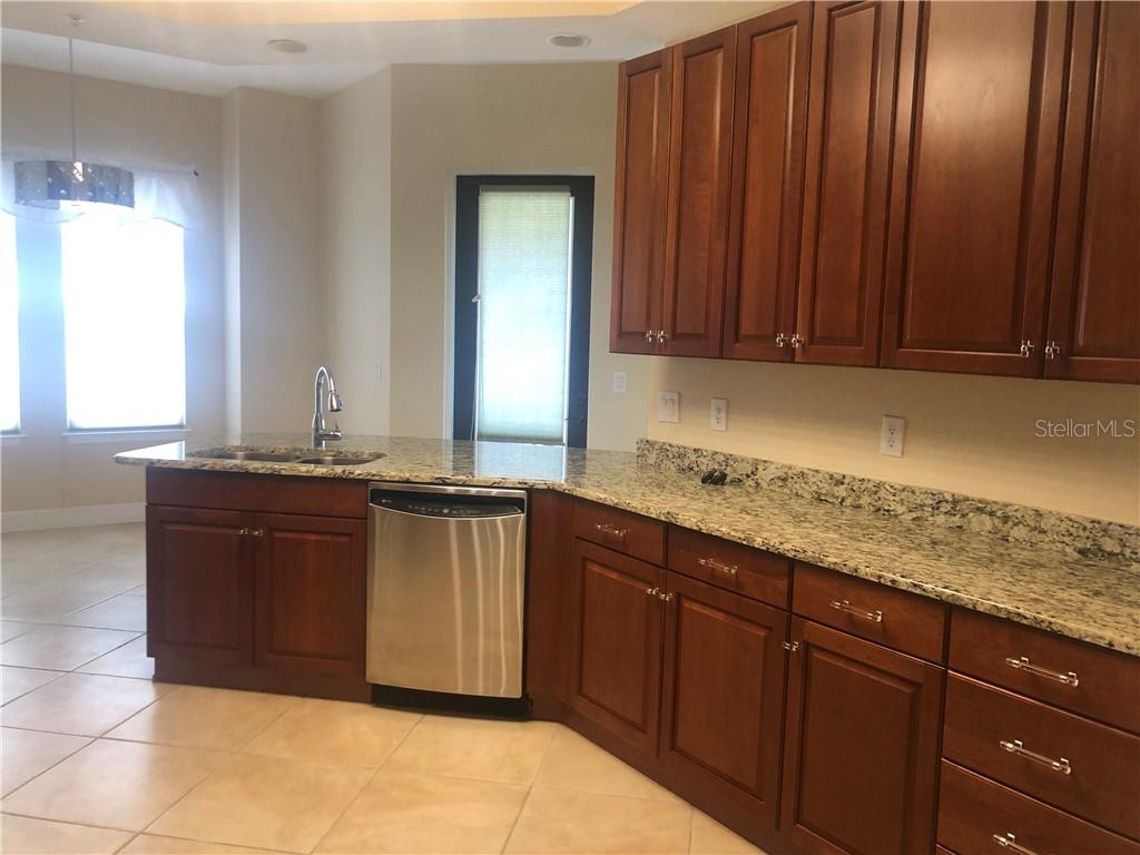 BOCA LAGO/VIVANTE 06 - Residential Lease