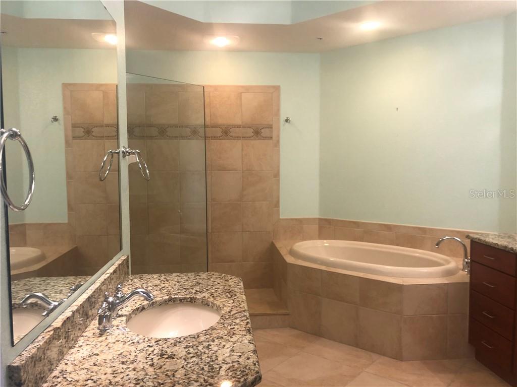 BOCA LAGO/VIVANTE 06 - Residential Lease