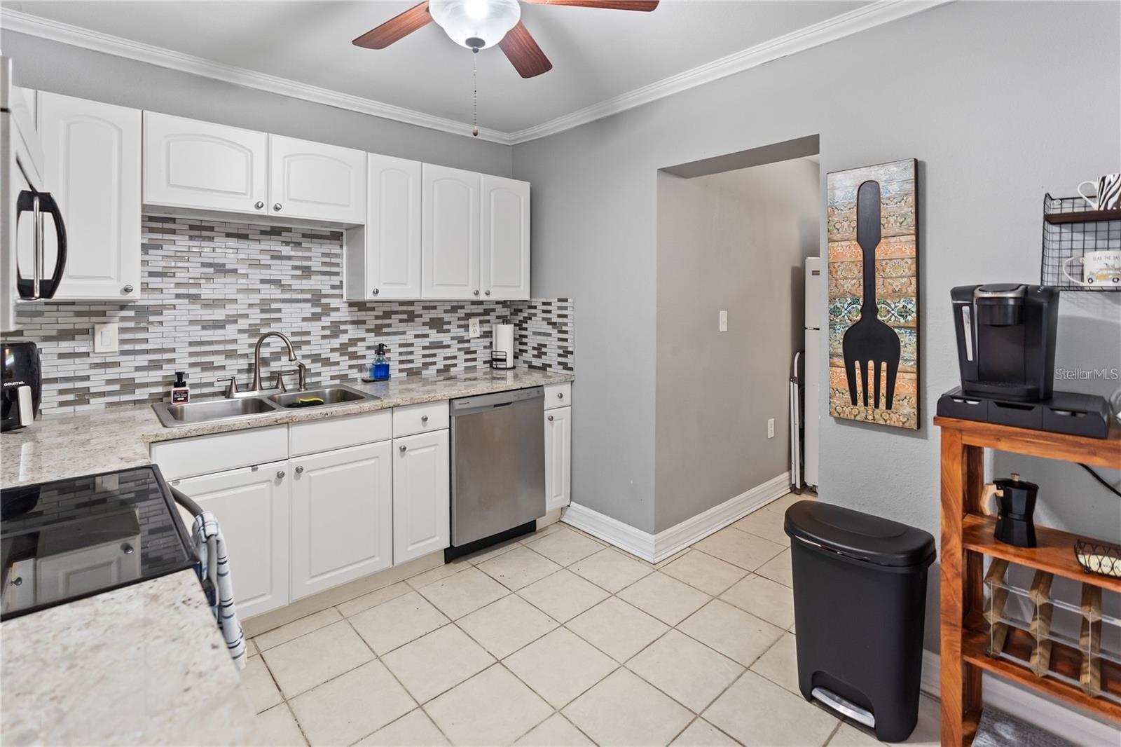 MACDILL ESTATES REV - Residential Lease