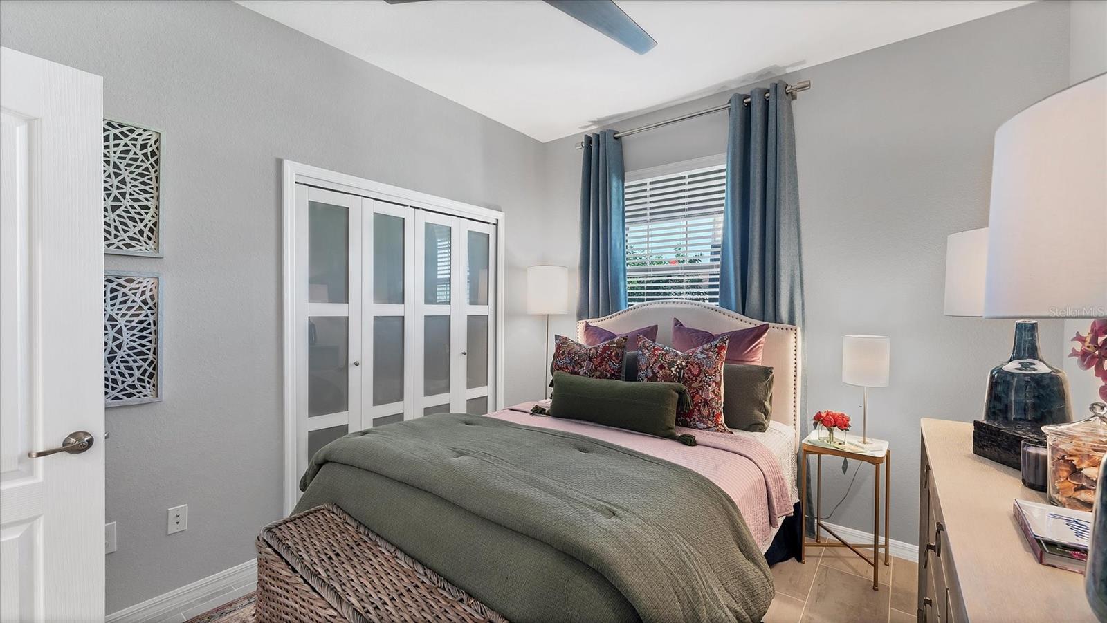 SARASOTA NATIONAL - Residential