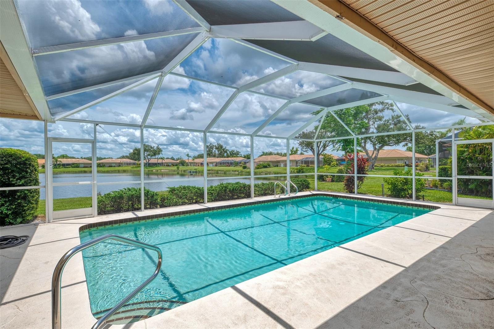 3012 COMMUNITY CENTER DRIVE
