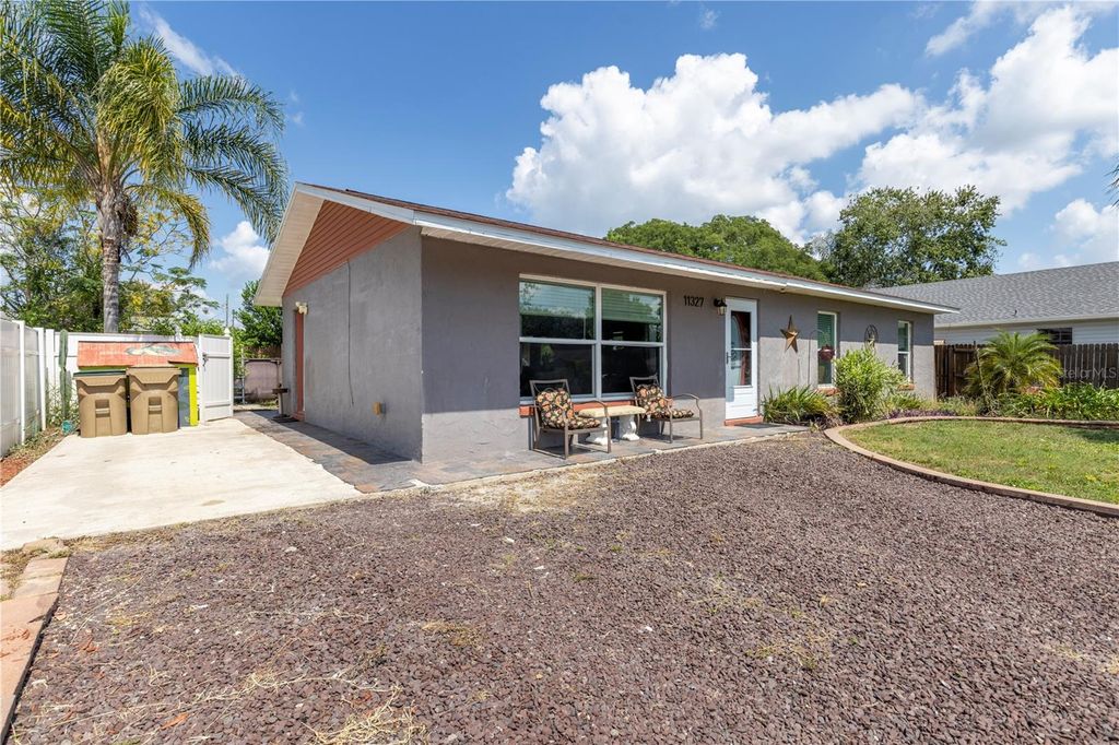 Photo of 11327 Grove Street, Leesburg, FL 34788 (MLS # G5106695)