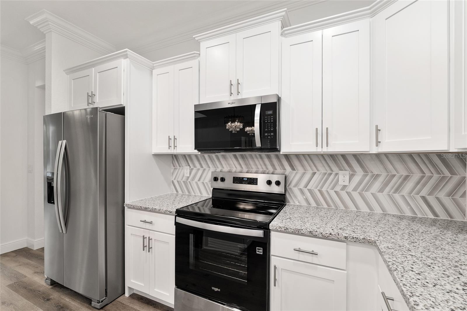 ROLLLING HILLS - Residential