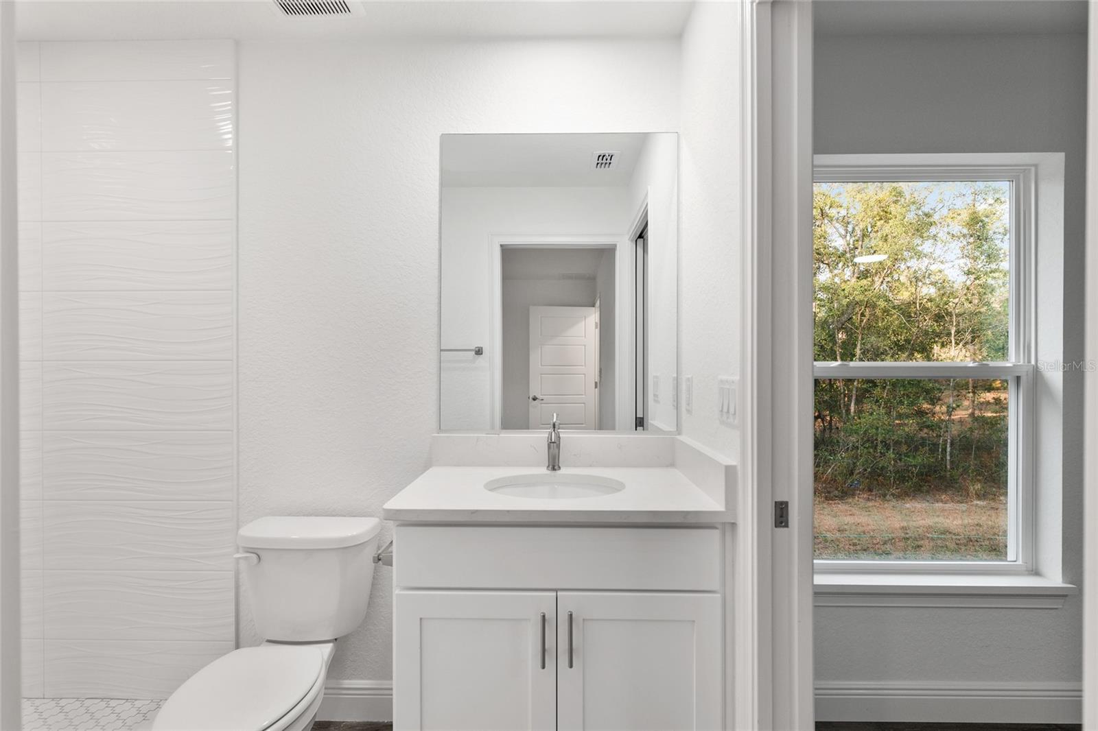 ROLLLING HILLS - Residential