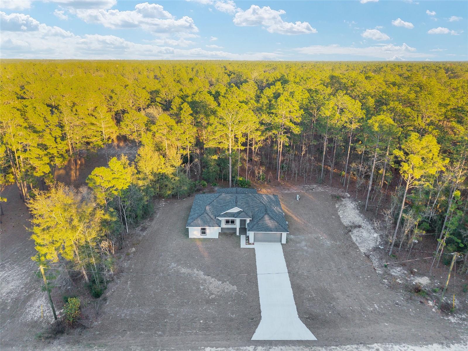 ROLLLING HILLS - Residential