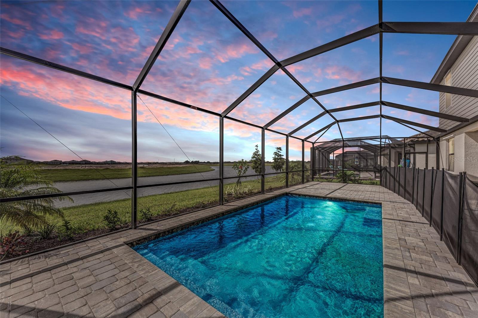 5032 SEAFOAM TRAIL