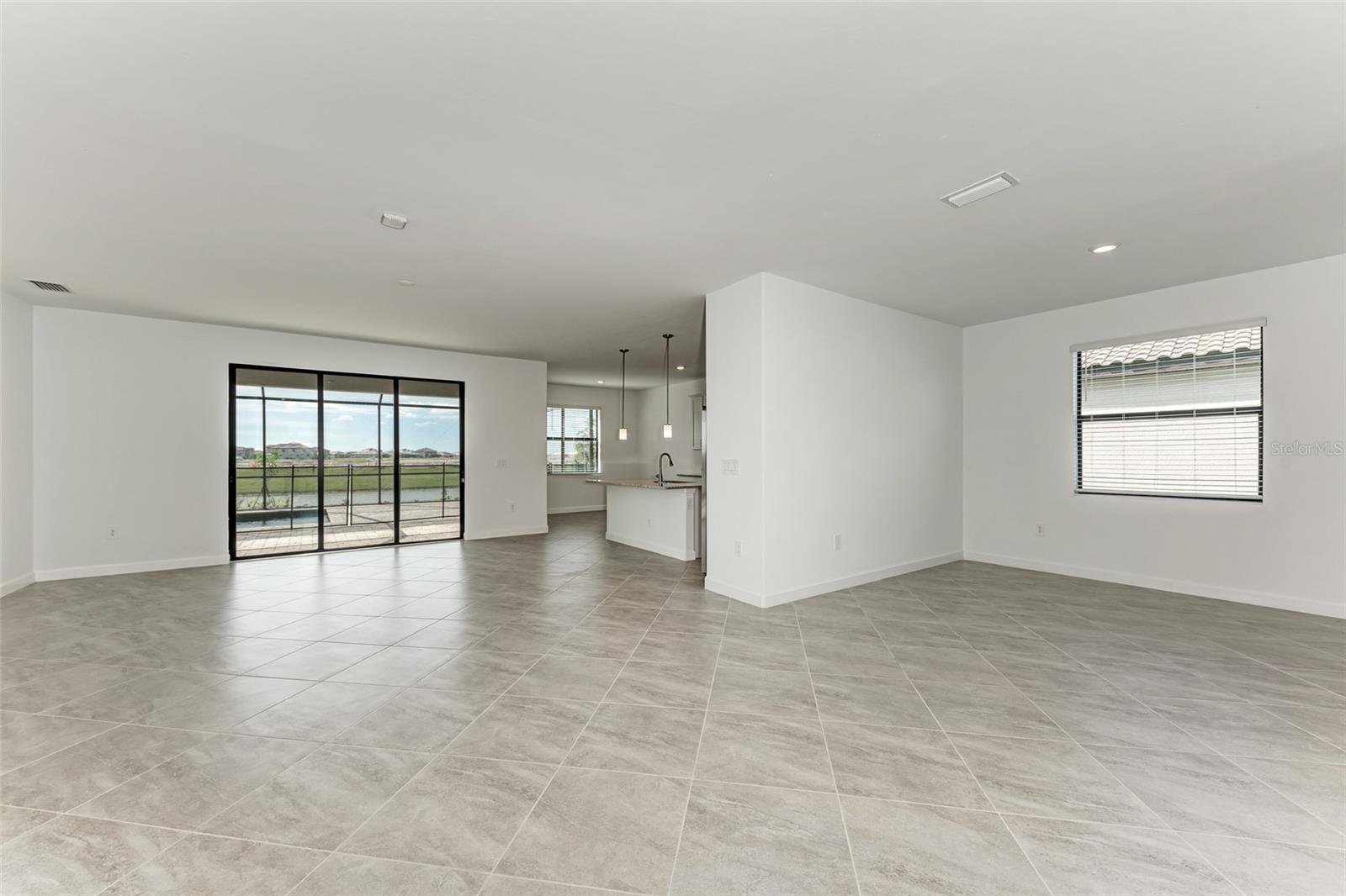 5032 SEAFOAM TRAIL