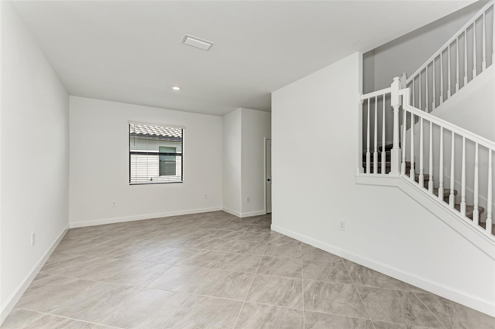 5032 SEAFOAM TRAIL