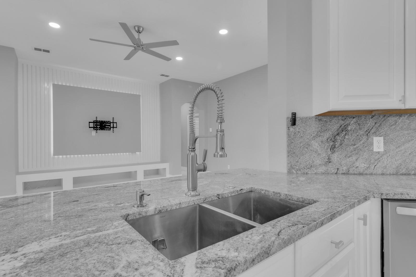 9736 OSPREY LANDING DRIVE