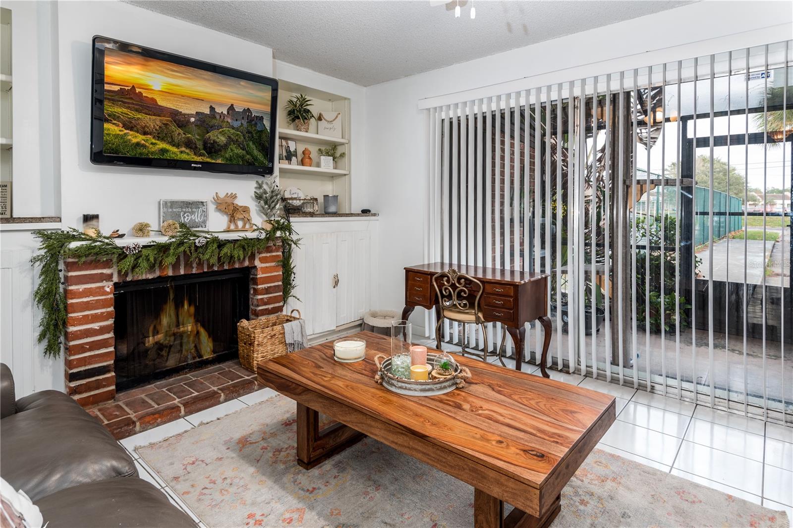 REUNION WEST VLGS NORTH - Residential