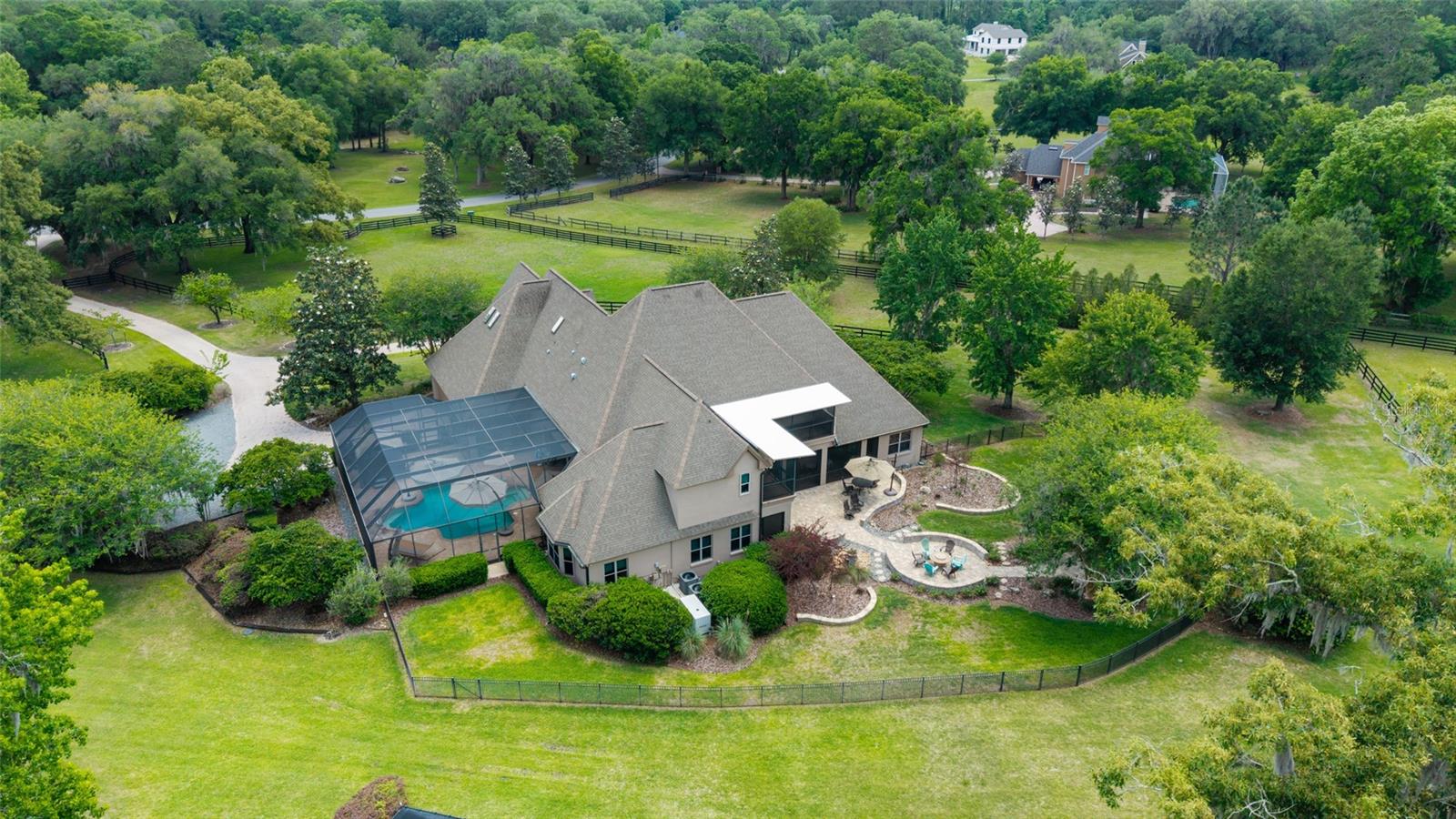 COUNTRY CLUB FARMS A HAMLET - Residential