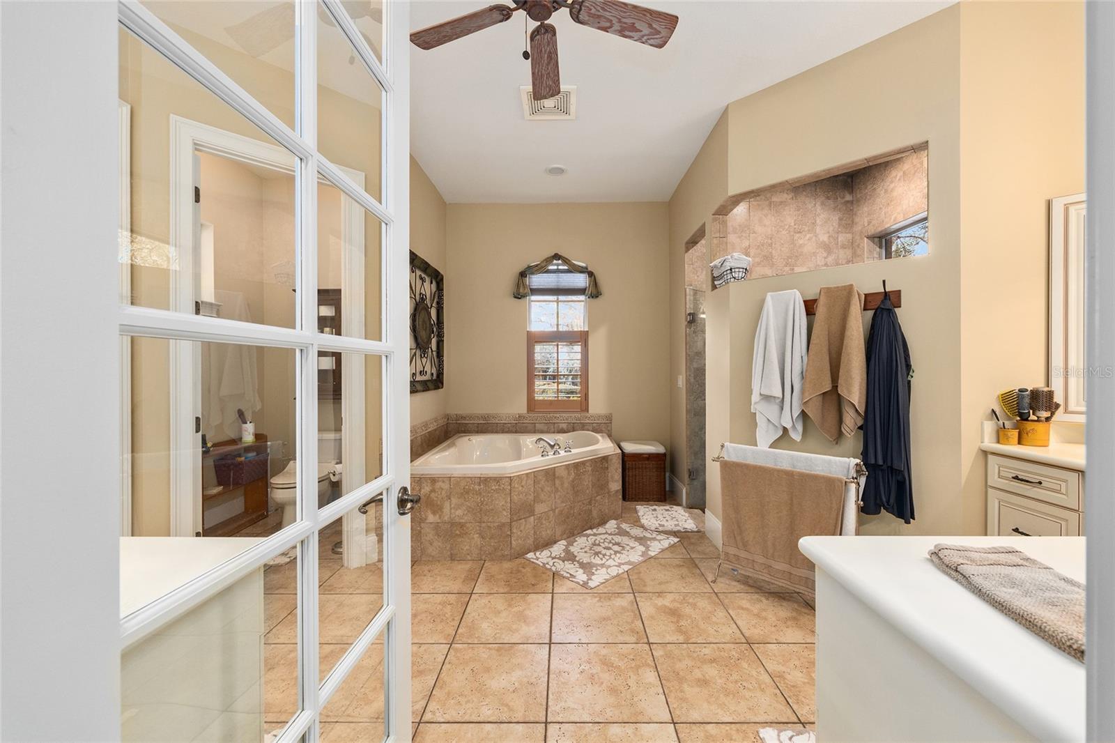 COUNTRY CLUB FARMS A HAMLET - Residential