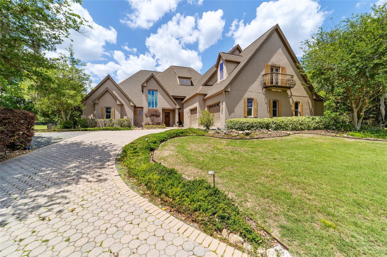 COUNTRY CLUB FARMS A HAMLET - Residential