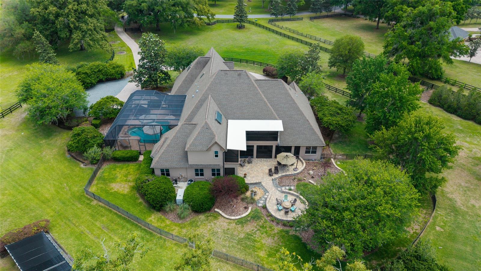 COUNTRY CLUB FARMS A HAMLET - Residential