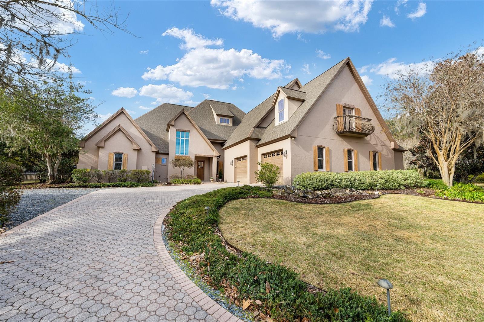 COUNTRY CLUB FARMS A HAMLET - Residential