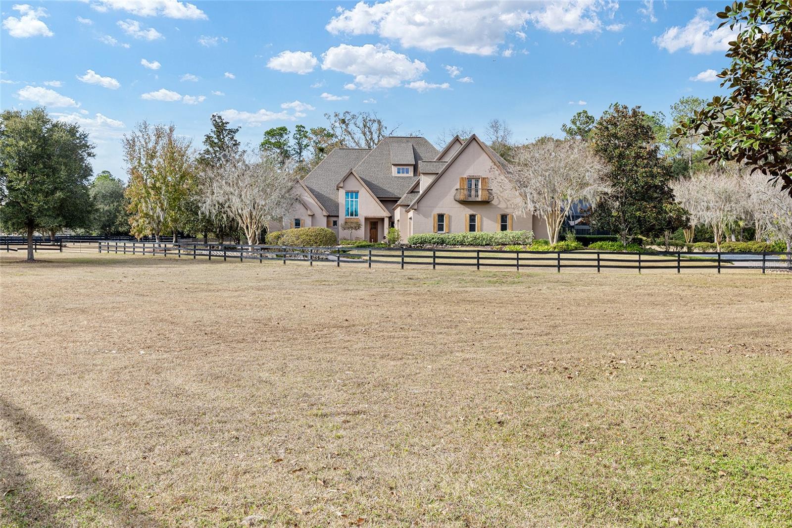 COUNTRY CLUB FARMS A HAMLET - Residential