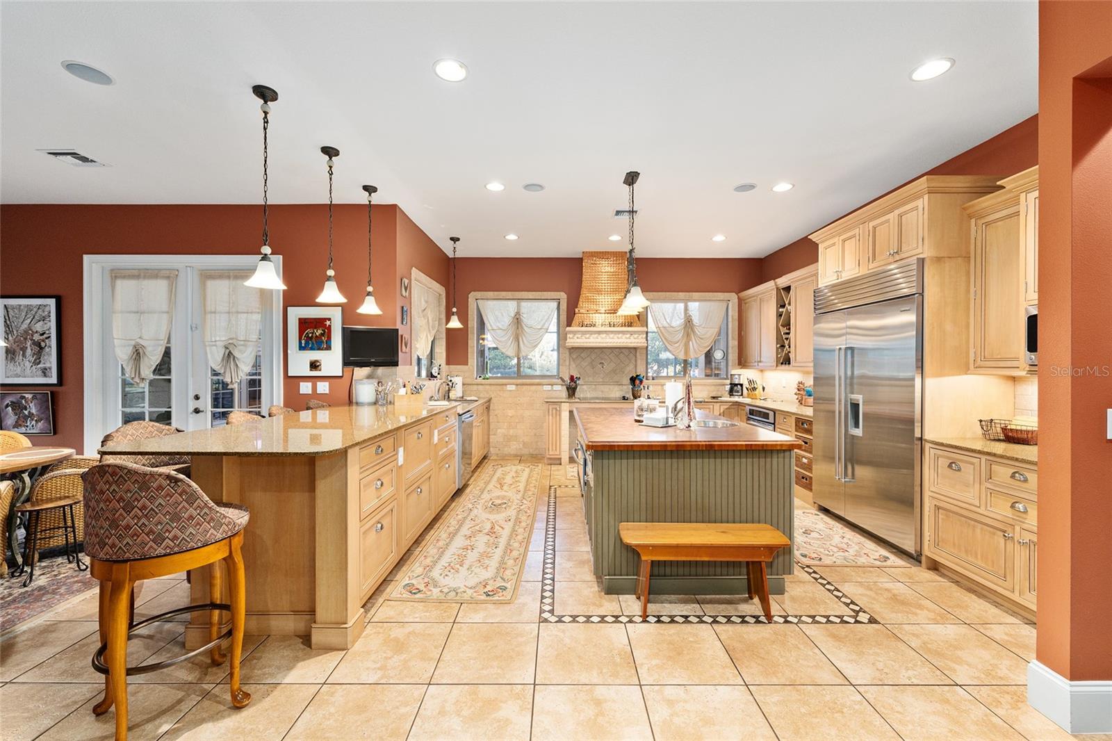 COUNTRY CLUB FARMS A HAMLET - Residential