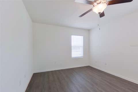 Tiny photo for 32122 Katelin Circle, Leesburg, FL 34748 (MLS # O6420599)