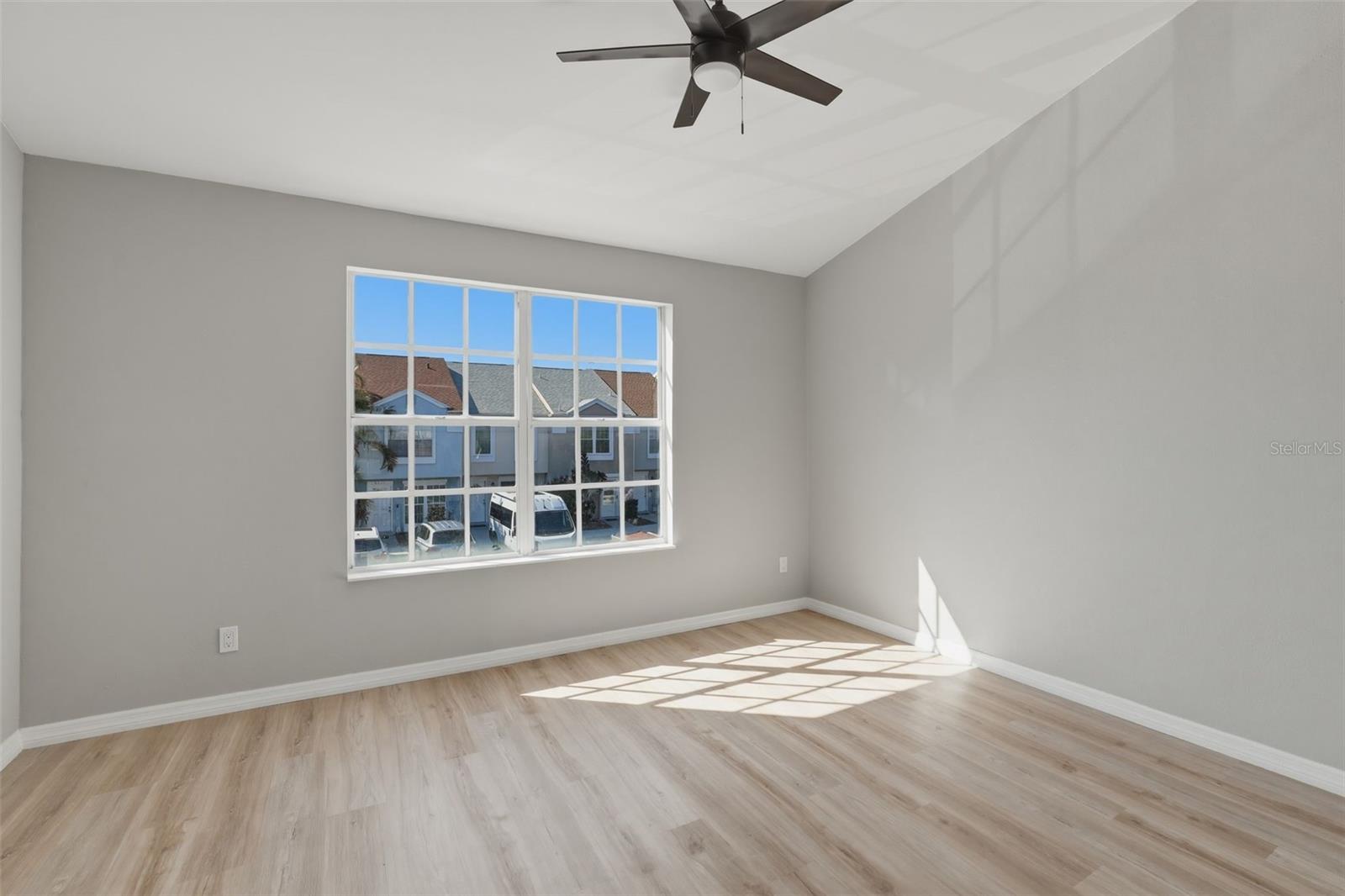 PINEBROOK ESTATES - Residential