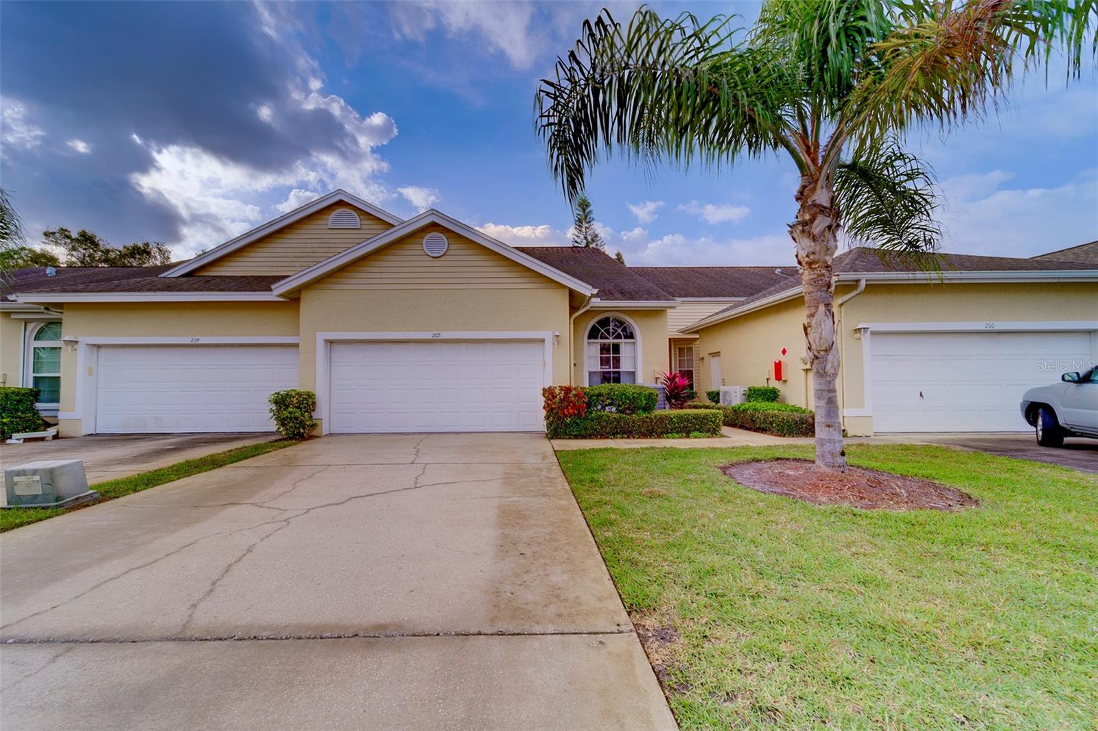 WILLOW GREENS - Residential