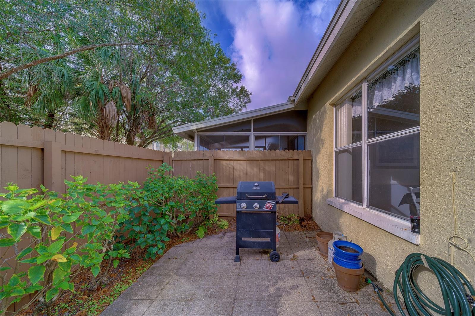 WILLOW GREENS - Residential