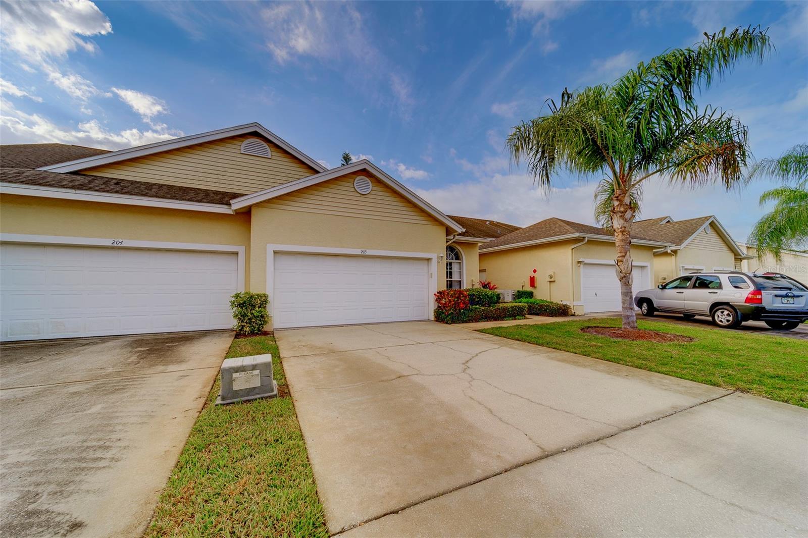 WILLOW GREENS - Residential