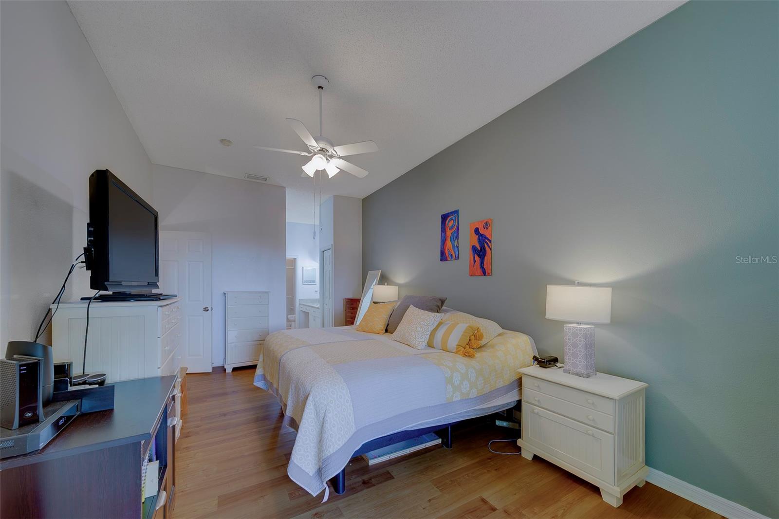 WILLOW GREENS - Residential