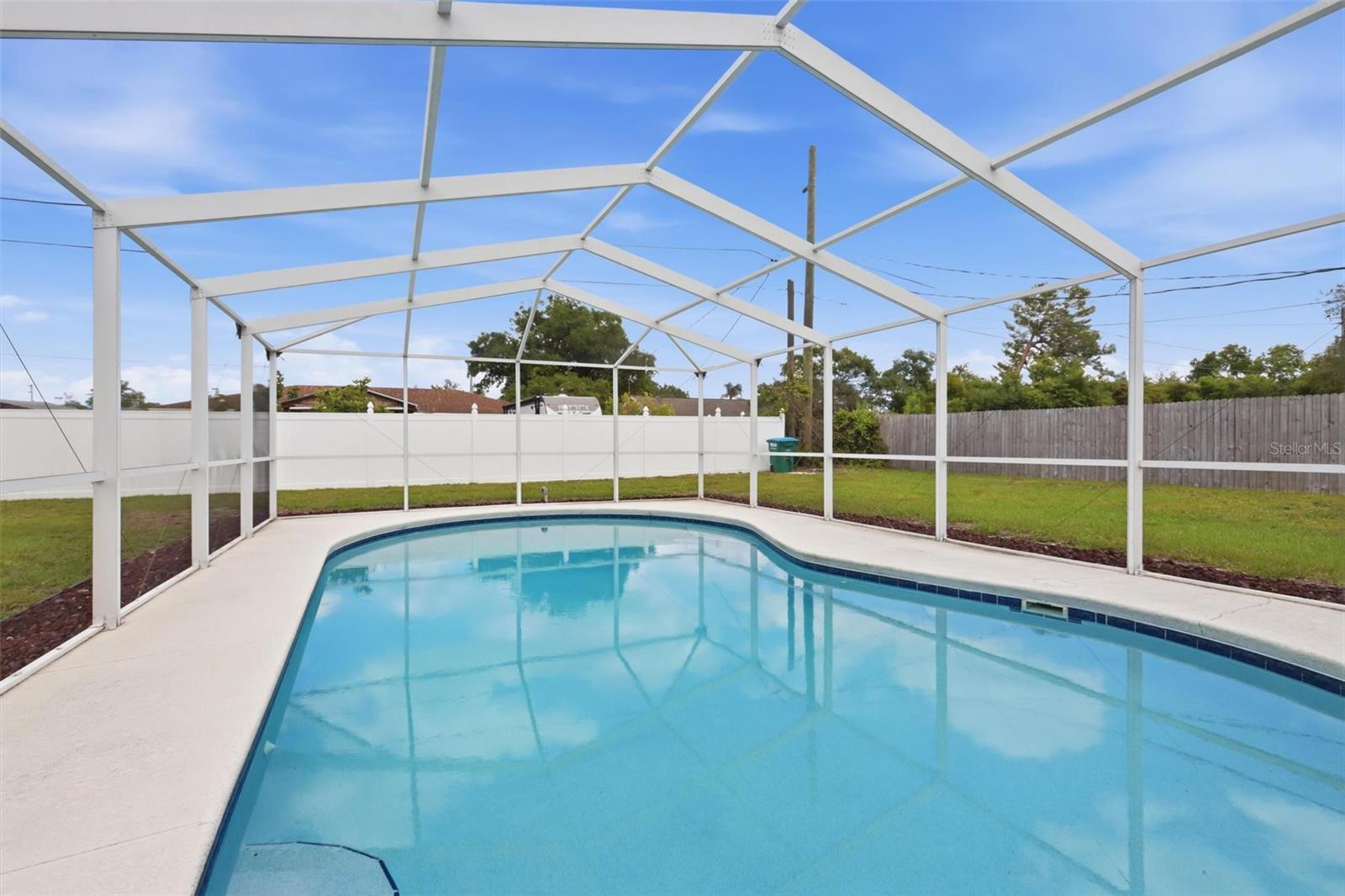 DELTONA LAKES UNIT 32 - Residential
