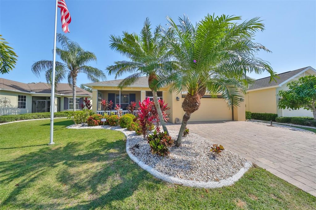 Photo of 1015 Emerald Dunes Drive, Sun City Center, FL 33573 (MLS # TB8469847)