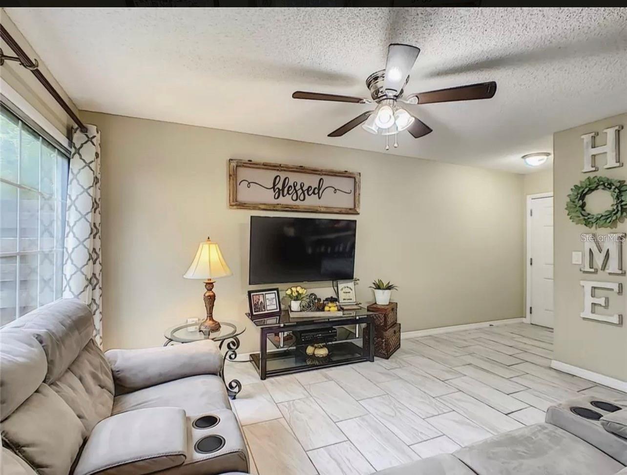 SHADYBROOK VILLAGE CONDO CB3/68 AMD OR - Residential Lease
