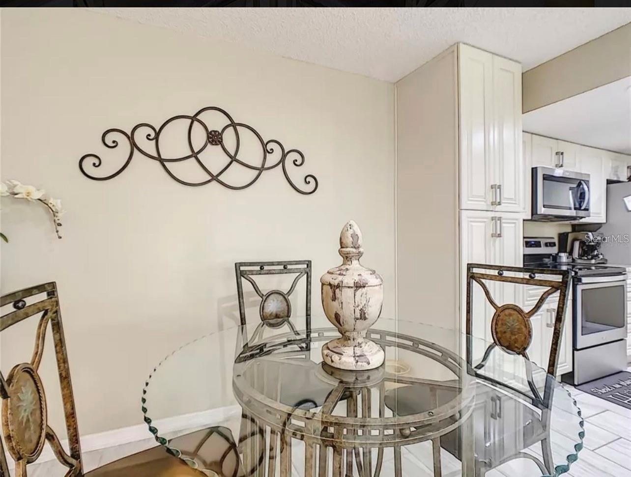 SHADYBROOK VILLAGE CONDO CB3/68 AMD OR - Residential Lease