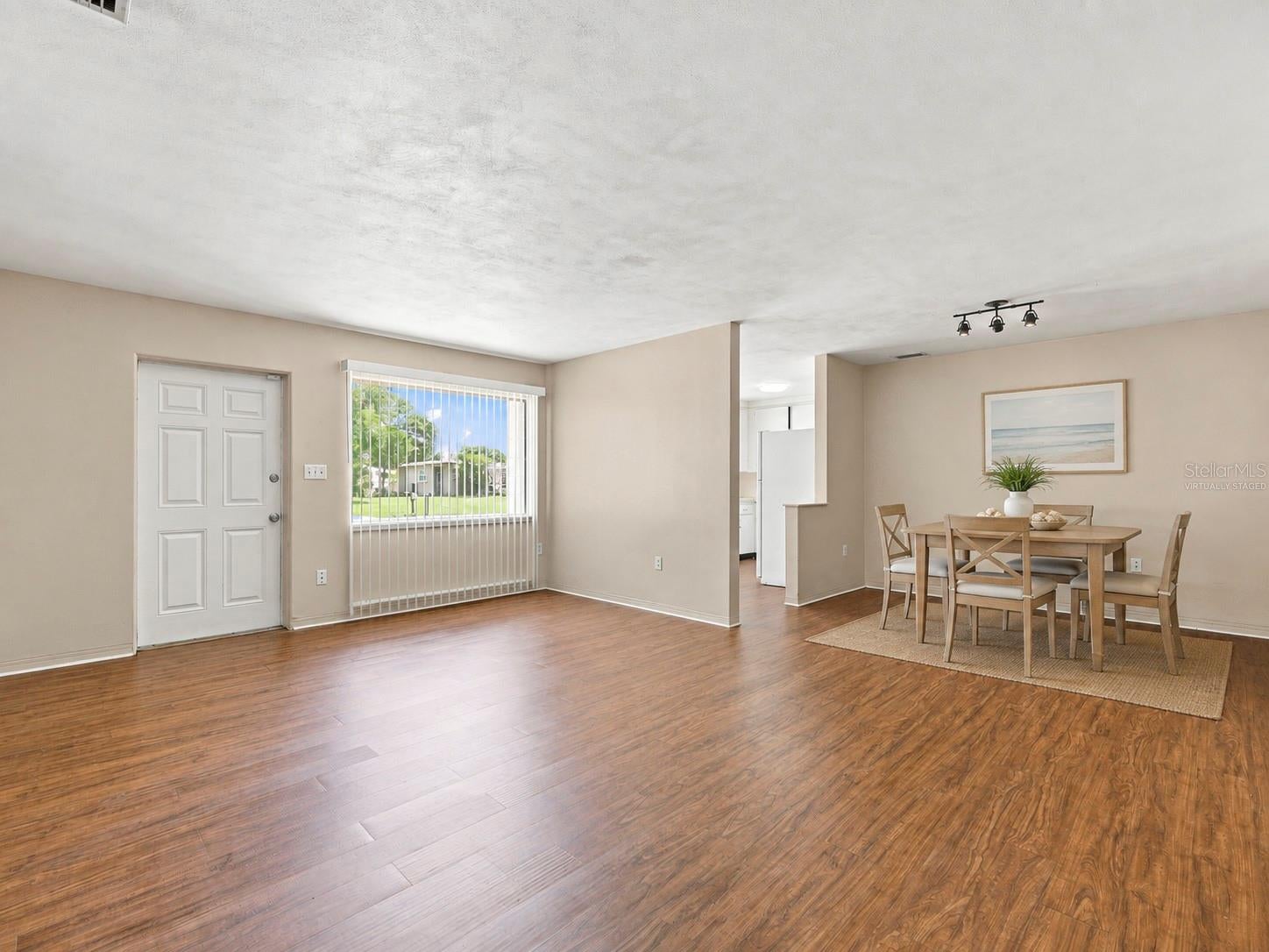 208 62ND STREET W