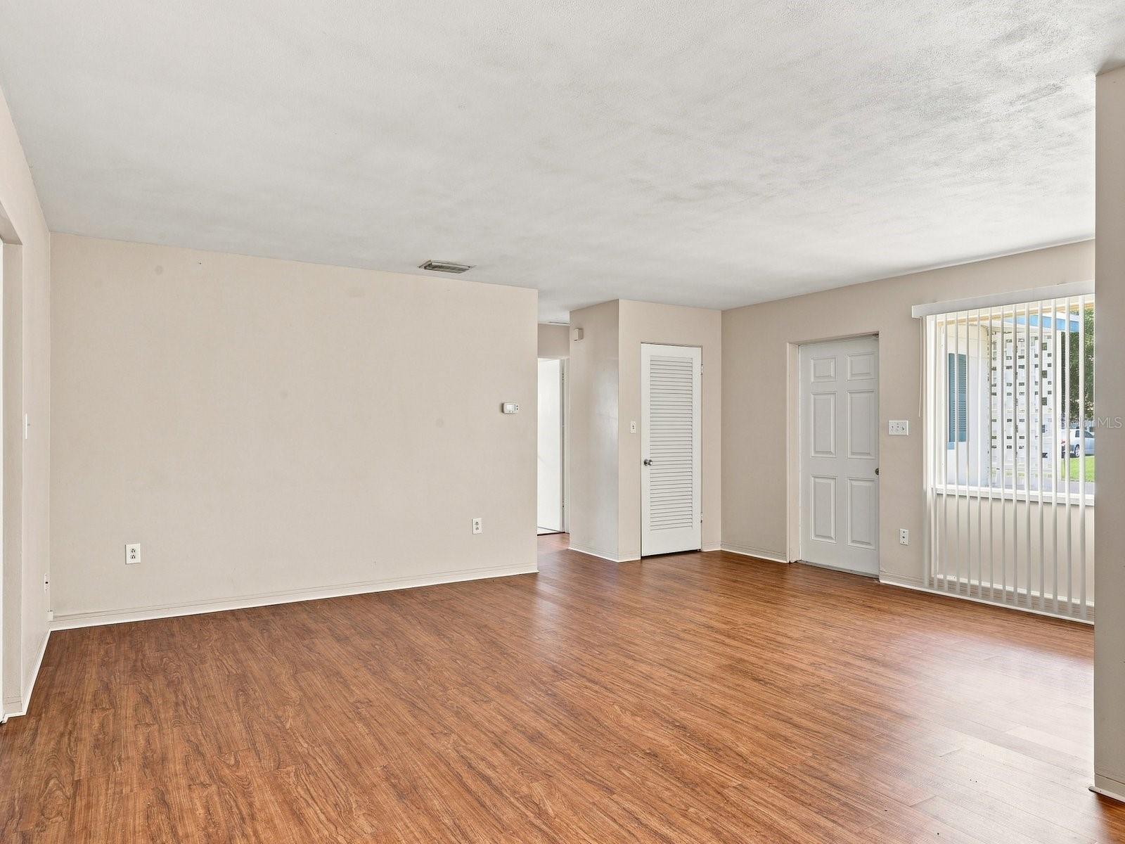 208 62ND STREET W